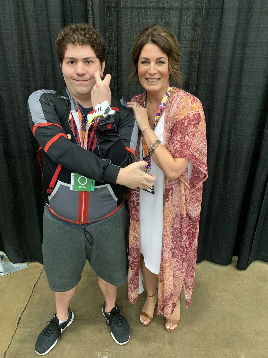 JDMonatVO's tweet photo. It was so awesome to see @mouthnoize again! Not just as her fan, but as her student from @OTMvoiceover! #bronycon2019 #brony #MLPFiM #ryusoulger #queboom #ryusocool https://t.co/pcf6MJ5Vno