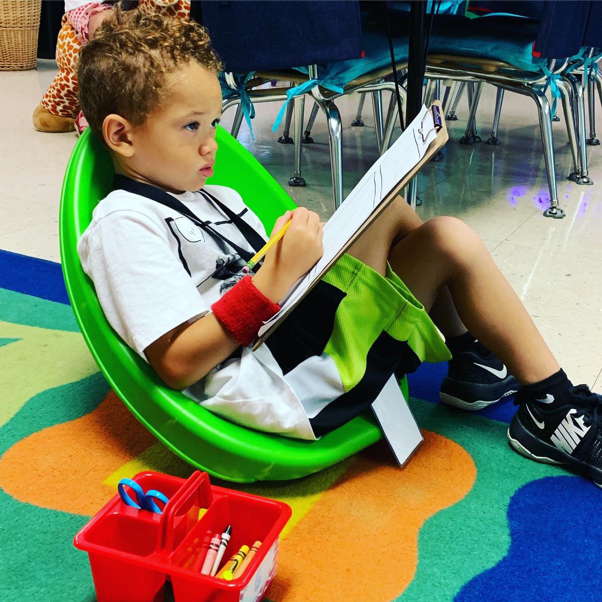 tinastarnes79's tweet photo. We jumped right on into our first Read to be Ready writing task for our IRA Home! #readtobeready #WeAreUnionSTEM #StarnesStars https://t.co/i6pcmkh9LC