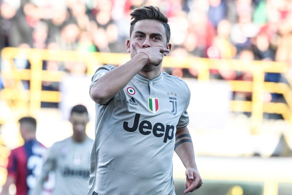 #DybalaARG | 📍Manchester United le ofreció a Paulo Dybala un contrato hasta 2024 de €12M por año pero el jugador NO está convencido de dejar Juventus.