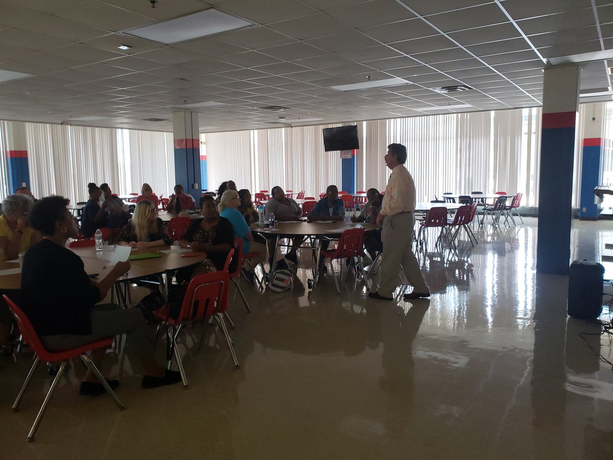 JimPeacemaker's tweet photo. #povertychat What a day with the hardworking paraprofessionals in Danville,VA.  We shared strategies to help build  teamwork skills,  conflict management and tools to help students succeed. awesome group. https://t.co/pCiheeM5uR