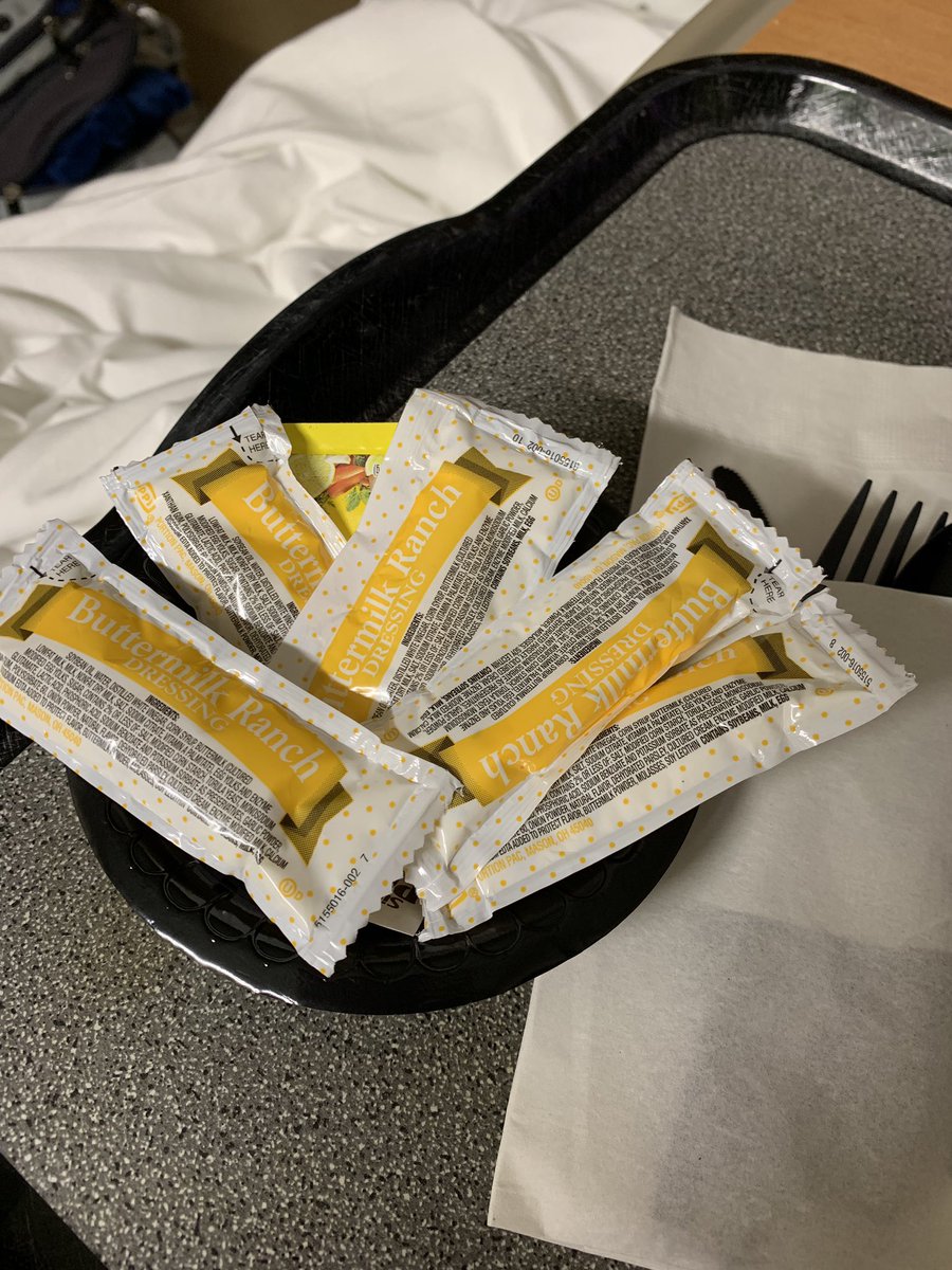 UnstuffedAlyssa's tweet photo. This pile of ranch dressing for a small scoop of mashed potatoes seems aggressively Midwestern. π
#hospitalfood #crohnsdisease #patientcoach #anemia #IBD #ostomy #spoonielife #midwestern https://t.co/4i2qEsxR9m