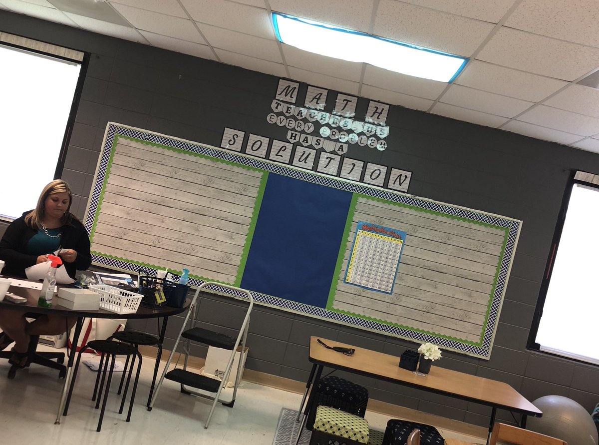 kscteach's tweet photo. Check out @MsGray0228’s 4th grade classroom @SCETrailblazer! https://t.co/hvGHGNoli8