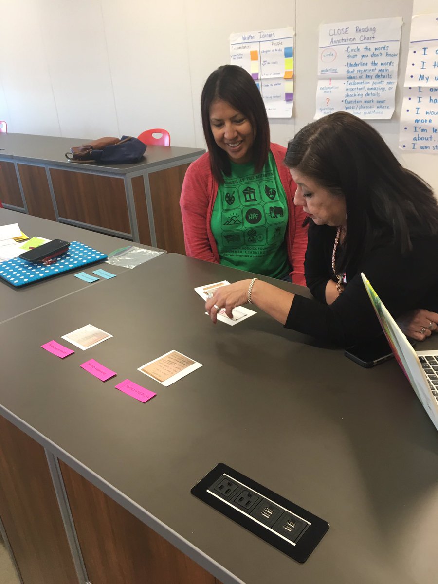 HazelCmtz's tweet photo. Collaboration is key in a dual language “aula”! Our teachers are taking their knowledge of metalinguistics to the next level. Contrastive analysis is vital for students to connect their learning! #ElBridge #DualLanguageInManor @mpactmanorPD @Bilingual_Manor https://t.co/KH9za60ajr