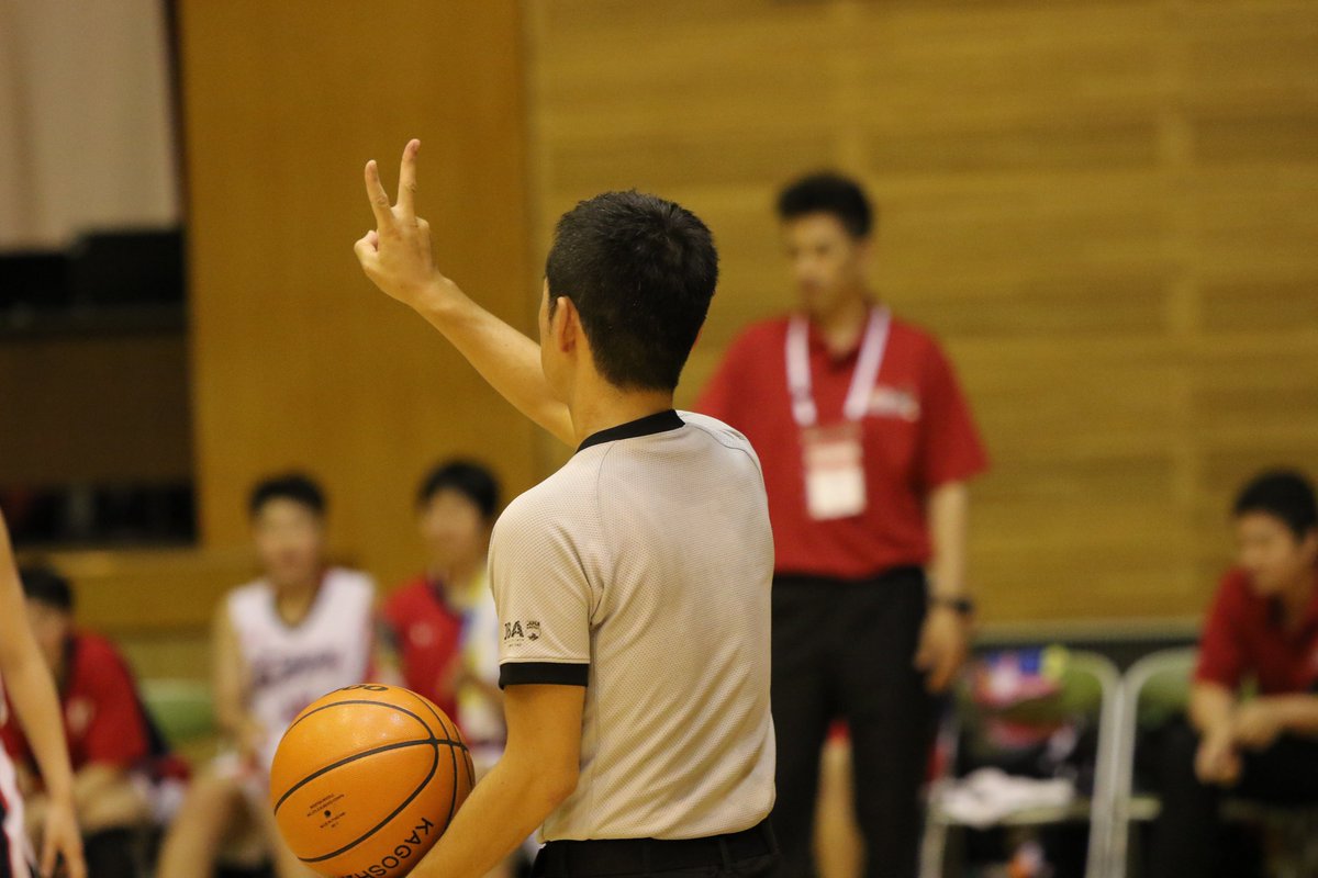 鹿児島県バスケットボール協会広報部 Di Twitter 鹿児島ihを通して 審判やってみたい と思った皆さん こちらを参考に プレーコーリング ガイドライン 映像付2019年8月1日版 Https T Co Fbrlynwkcy 追加映像も分かりやすい また ライセンス講習会も