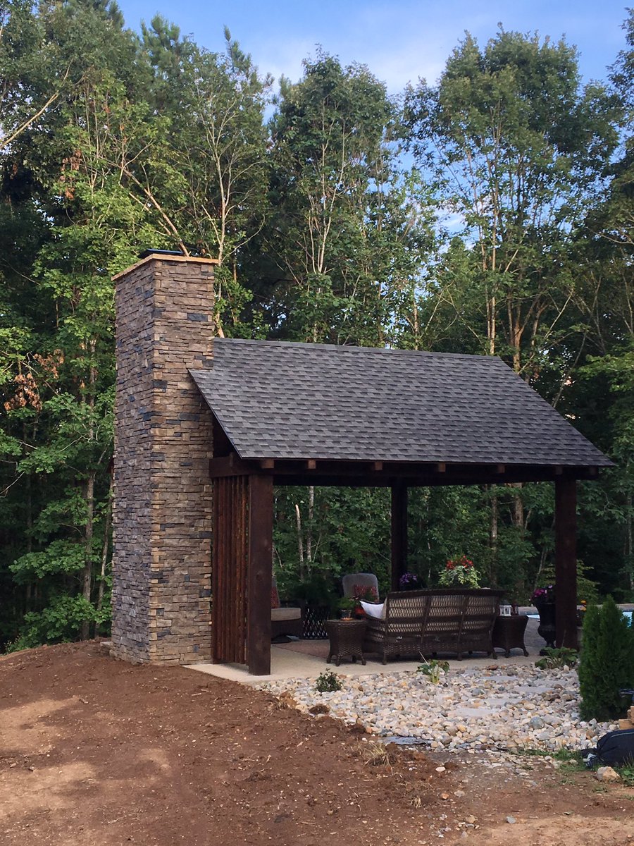 Wnjohnson78's tweet photo. 20x20 gable pavilion with a 3x10 colonnade and a very happy Lawnmaster customer. @LawnMasterCorey @LawnMasterLLC https://t.co/uKWuHqX0yM