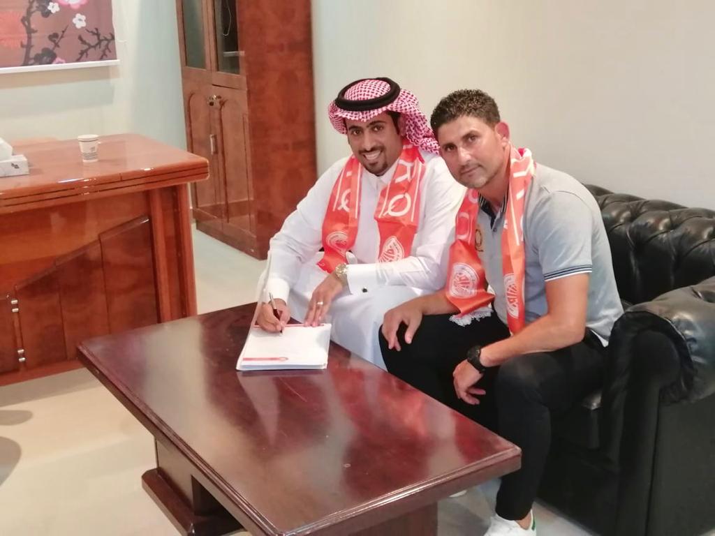 alsharq82's tweet photo. وقع الأستاذ/عبدالله البديلي.رئيس مجلس ادارة نادي الشرق بالدلم مساء اليوم مع المدرب التونسي/ عبدالمناف التركي برفقة طاقمه الفني لقيادة الجهاز الفني للفريق الأول متمنين التوفيق لهم لخدمة الكيان الشرقاوي للموسم القادم

#نادي_الشرق_بالدلم_للجميع https://t.co/k2dufIM8oK