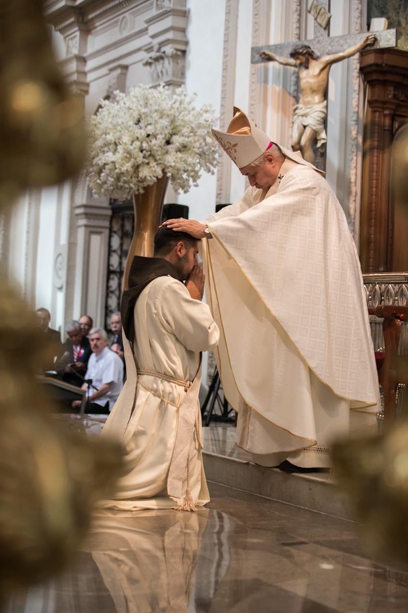 Fray Foto tweet media