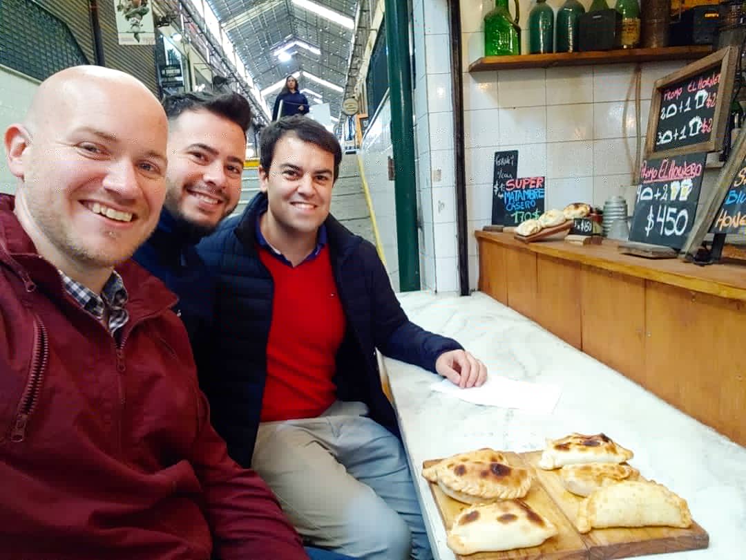 NoMasCoach's tweet photo. Improvising our own mini BAcon, Argentina style with @IngDeMillas over some damn tasty empanadas at Mercado de San Telmo in Buenos Aires
@BoardingArea @BoardingAreaES Attempting @ranflyer signature move 👈🏻 https://t.co/xpjtWb5Com