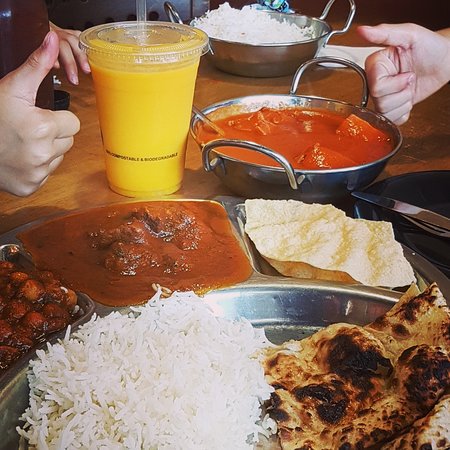 NaanBites's tweet photo. Thumbs up for some Naanbites and Chill!

#newwestminster #naanbites #foodie #queensborough #bcfood #newwestisbest #surrey #dineoutbc #eatbc #foodlove #surreybc #newwestminister #eatsurrey #newwest #foodstagram #surreylife https://t.co/GC31ktD9gI