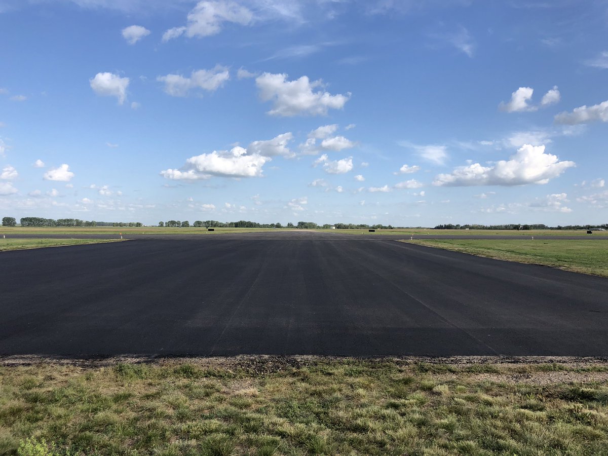 Agpilot57's tweet photo. Painting to be completed over the weekend. Should be back in full operation next week.  Was originally planned as a 5 year project. Completed in less than 10 days. The airport serves as a tremendous positive economic driver for the future of Yorkton and the Region. https://t.co/SNedGW2Vz3