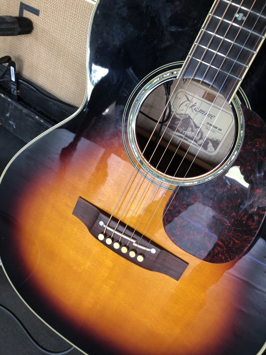 FU_Tone's tweet photo. Rockin https://t.co/34FeWpV7Jk Ti &amp; Brass Acoustic Bridge Pins with @NancyWilson Of @officialheart! #guitar #legend #heart @MartinGuitar #martinguitar #takamini @OrangeAmps #futone #guitargirl https://t.co/nPUf0m2n9V