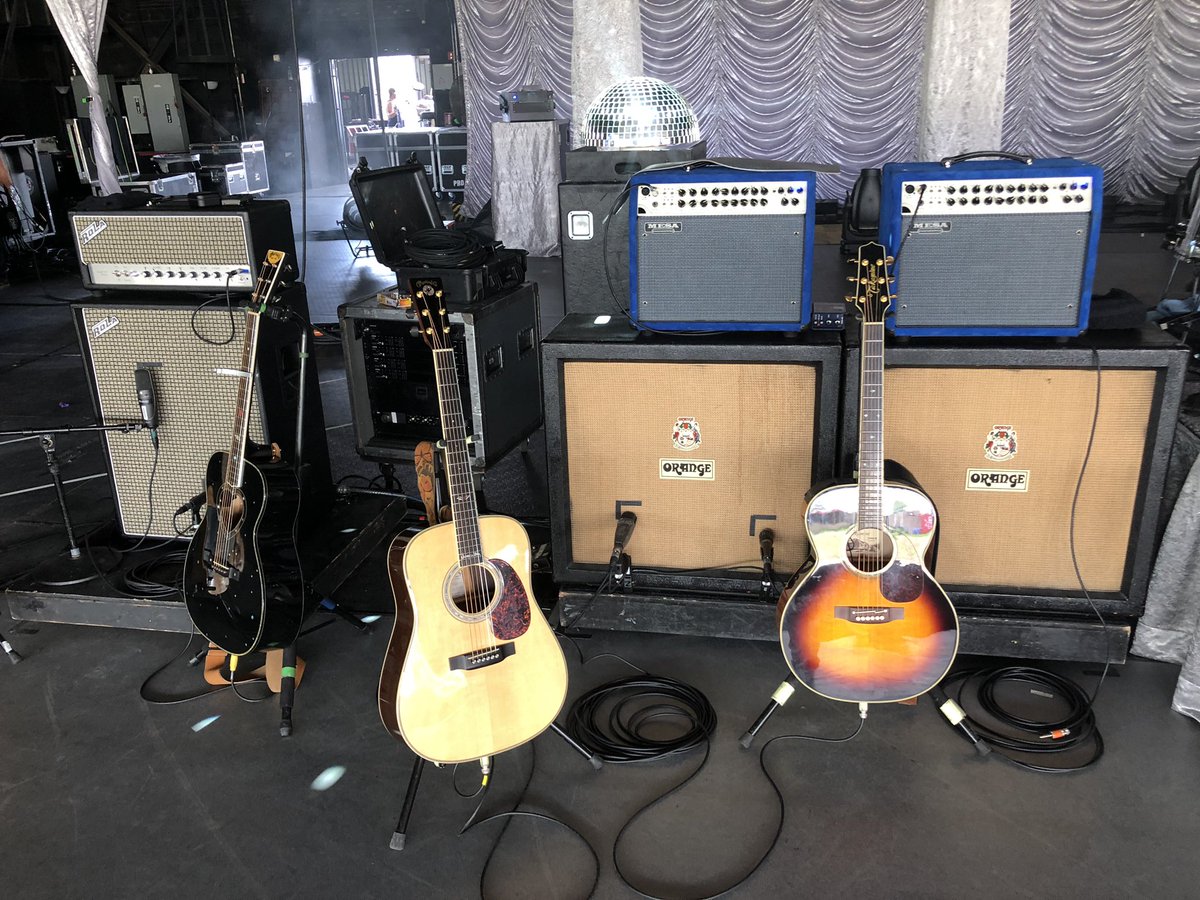 FU_Tone's tweet photo. Rockin https://t.co/34FeWpV7Jk Ti &amp; Brass Acoustic Bridge Pins with @NancyWilson Of @officialheart! #guitar #legend #heart @MartinGuitar #martinguitar #takamini @OrangeAmps #futone #guitargirl https://t.co/nPUf0m2n9V