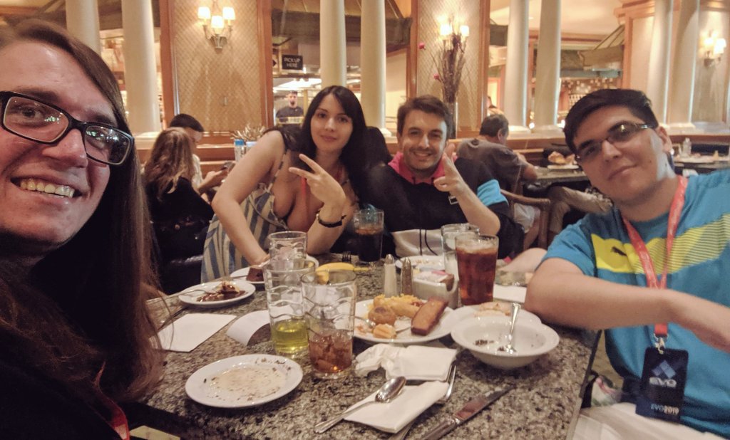 maddestmao's tweet photo. Everybody made it out of pools, everybody eats 😎 https://t.co/RexGGP7SPv