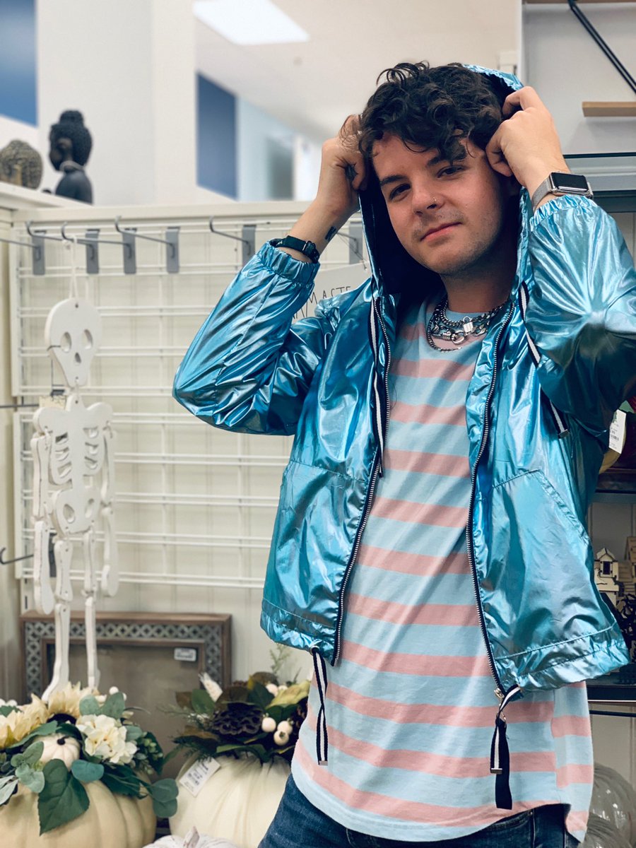 coltLjones's tweet photo. My friends mom bought me this jacket after this photoshoot https://t.co/vPoJppDpHw