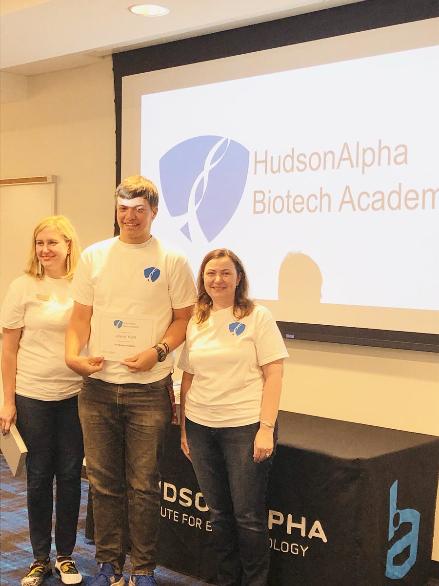 ahk10's tweet photo. Always love celebrating my students and their love of science! Jeremy Yount just completed a month long Biotech Academy at @hudsonalpha @HAEdOutreach  @SHSSenators @SparkmanHSband @forensicshick @neillamb https://t.co/8J0bmjFUjb