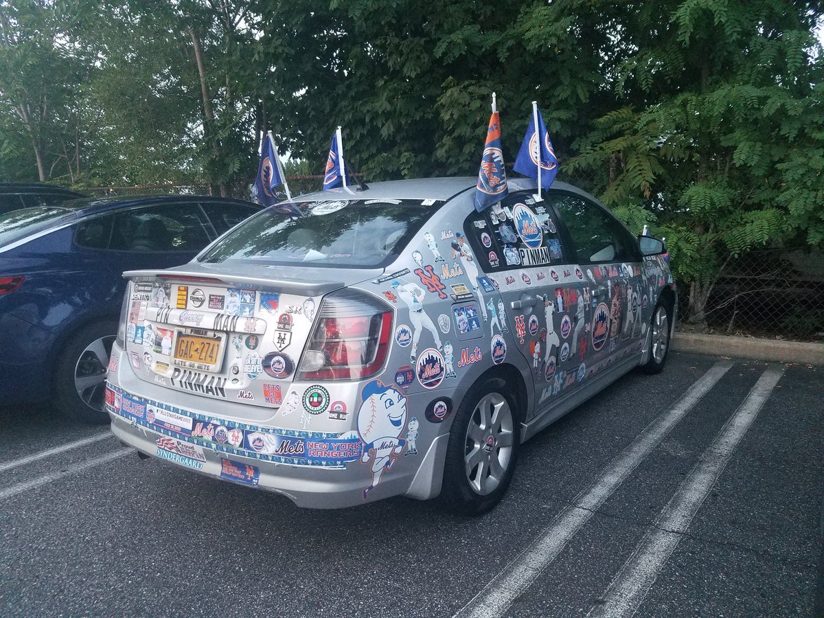 Kevd92's tweet image. Spotted #PinMan at @MillersAleHouse in levittown.