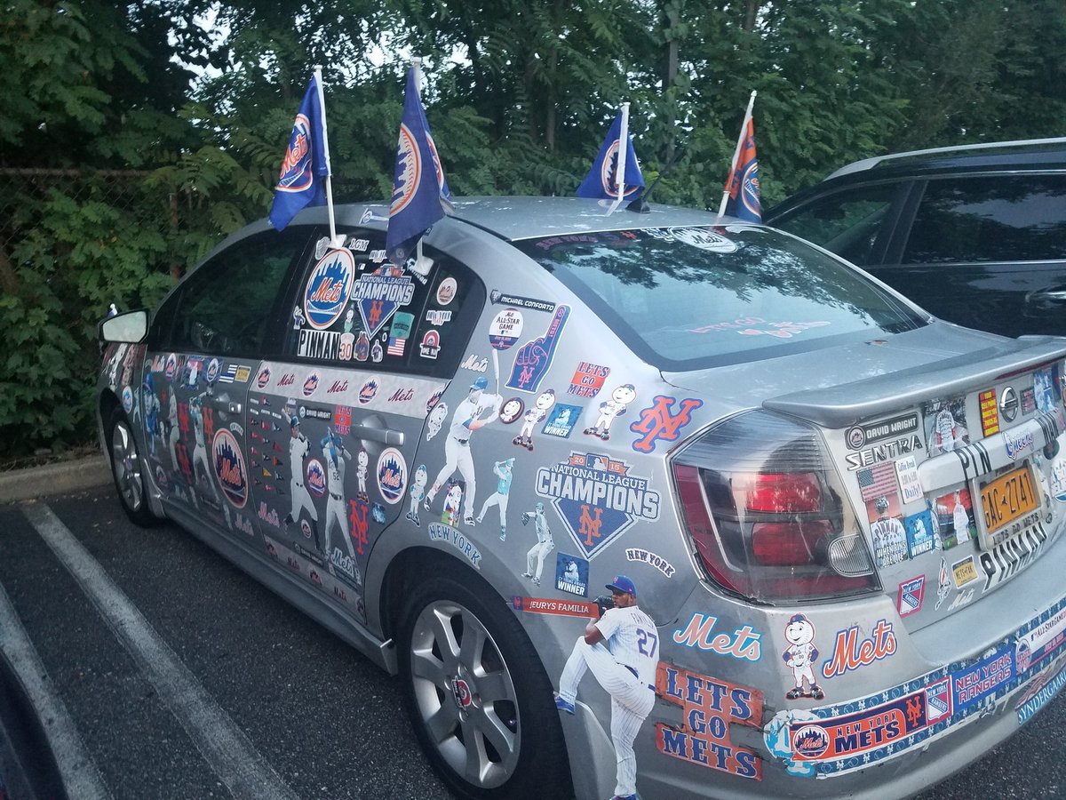 Kevd92's tweet image. Spotted #PinMan at @MillersAleHouse in levittown.