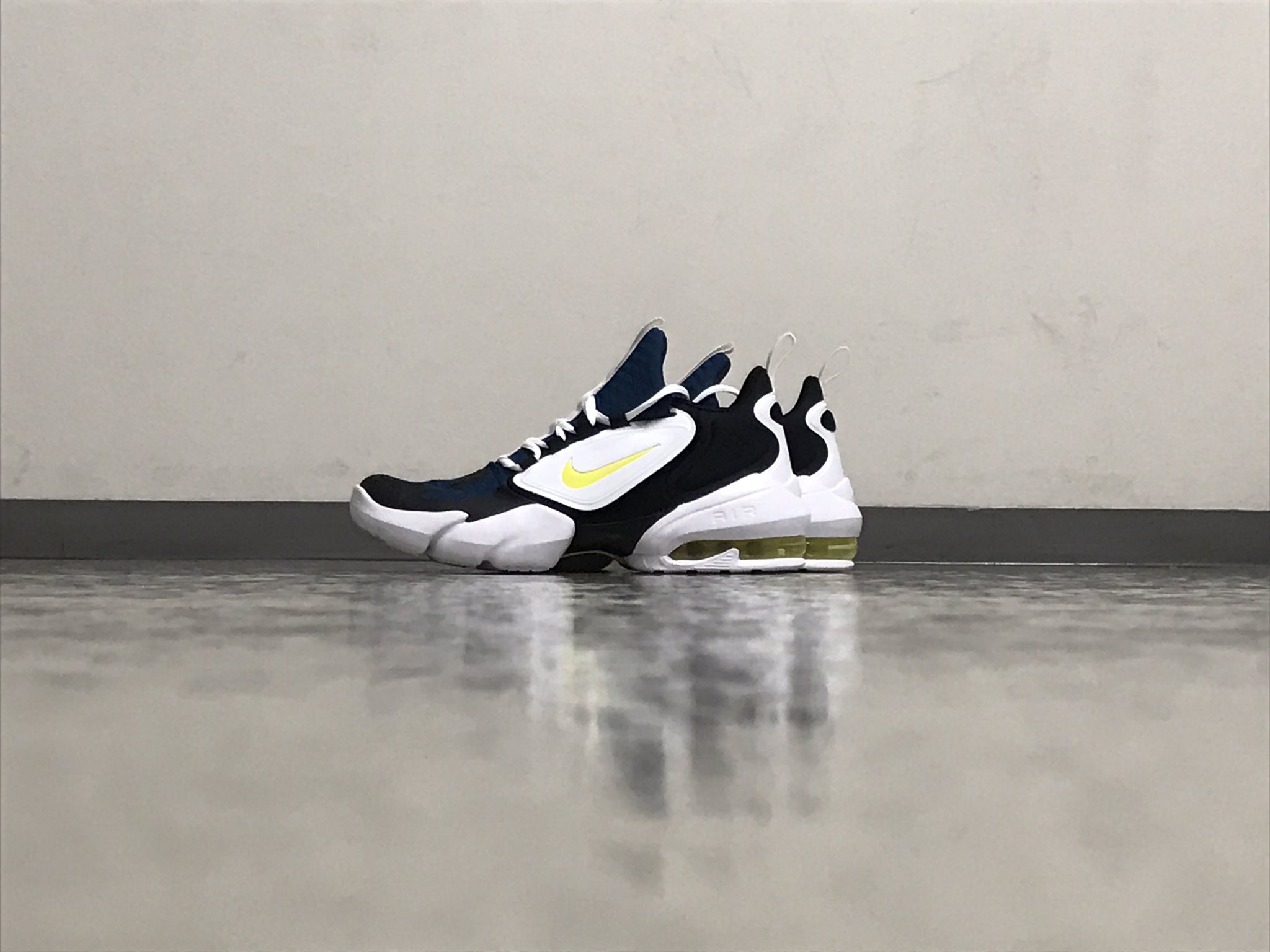 オッシュマンズ新宿店 New Item Nike Air Max Alpha Savage T Co Vbbyzph143 Nike Nikeairmax Airmax Alphaproject Alphasavage Training Sneaker Sneakerfreak Sneakerheads Sneakerfreaker Sneakernews Kicks Kicksonfire