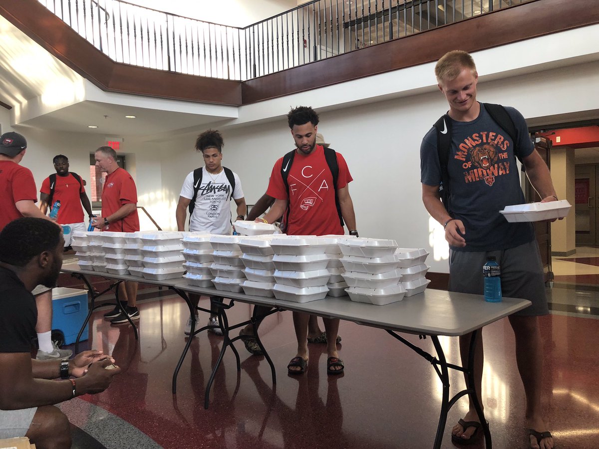 NickUWKU's tweet image. .@Roosters for snack tonight! #Day3 #onedatatatime