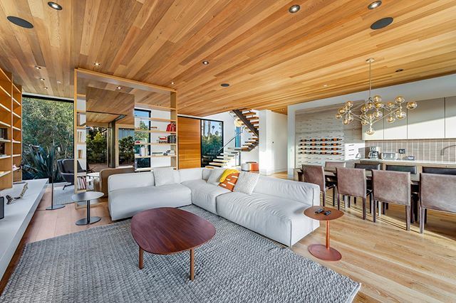 waynefordfilms's tweet photo. Such a cool Venice property! 2919 Sanborn Ave, For Sale or For Lease @adi_livyatan #venicecalifornia #california #architecture #architectural #interiors #interior4inspo #interiordesign #realestate #losangeles #dreamhome #modernhomes #modern https://t.co/48wawgBiaN https://t.co/0S2HCpRFIG