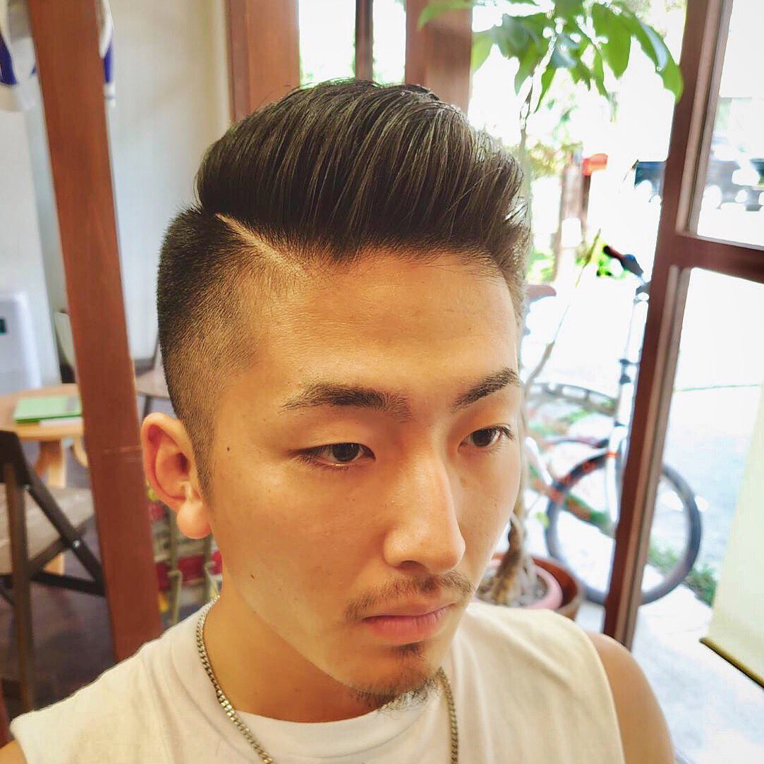 神戸 西区 Hair S Fukase على تويتر ツーブロ フェードカット ツーブロックの バーバースタイル 神戸市西区 理容師 美容師 ヘアセット 束感 刈り上げ アップバング フェード メンズヘア ビジネス フェードカット ベリーショート メンズショート