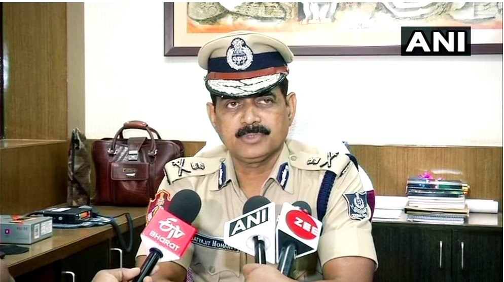 sattwikmohanty's tweet photo. Wish you a very happy birthday mamu and congratulations on completing one year as the twin city commissioner of police. #3rdAug @satyajitips88 https://t.co/VYp5ok2GxM