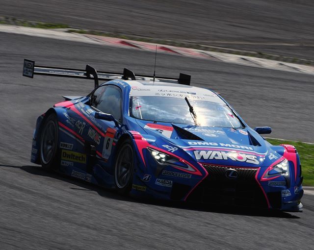 pon_2's tweet photo. フリー走行
#supergt #supergt2019
#teamlemans #wakos #lc500
#maedashell #maedagiken #mikasaseisakusyo
#owltech #dmgmori
#kazuyaoshima
#kentayamashita
#juichiwakisaka https://t.co/MmIAfHrUwj https://t.co/Ag9WjnbF7G
