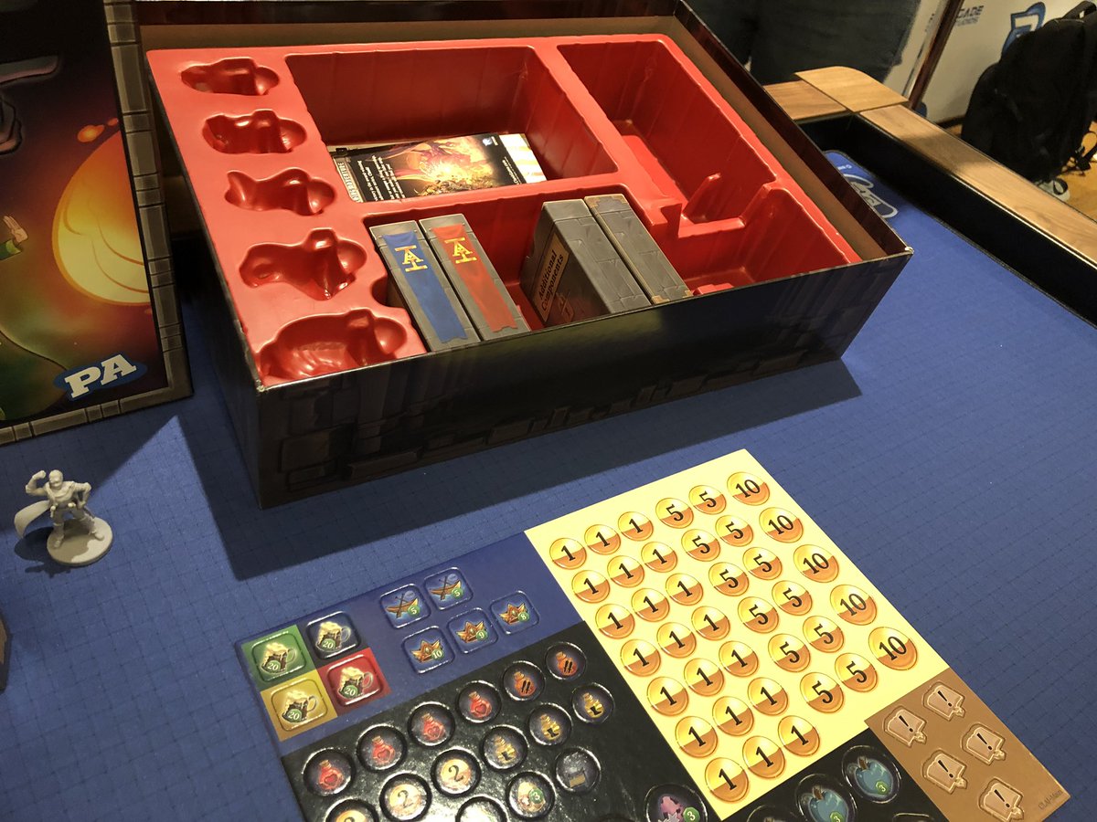 manvsmeeple's tweet image. Clank! Legacy Acquisitions Incorporated from @PlayRenegade @direwolfdigital!  Gorgeous.  I think this is going to be a very fun adventure!  Take a look but don’t look too close! #boardgames @Gen_Con #gencon2019