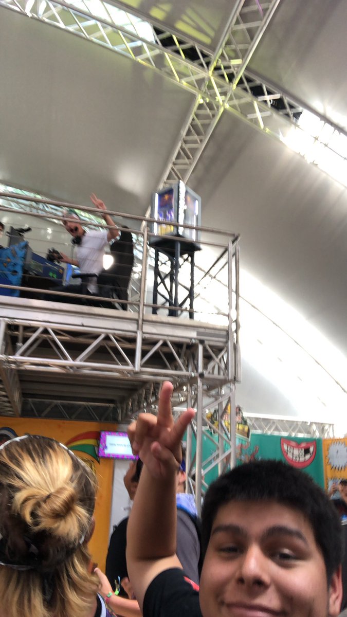jumpsuitlive's tweet photo. @lollapalooza @redbullesports #Lollapalooza #RedBullOutpost thanks for hanging out all day @Ninja see u sunday ! https://t.co/lVo4lKCuDC