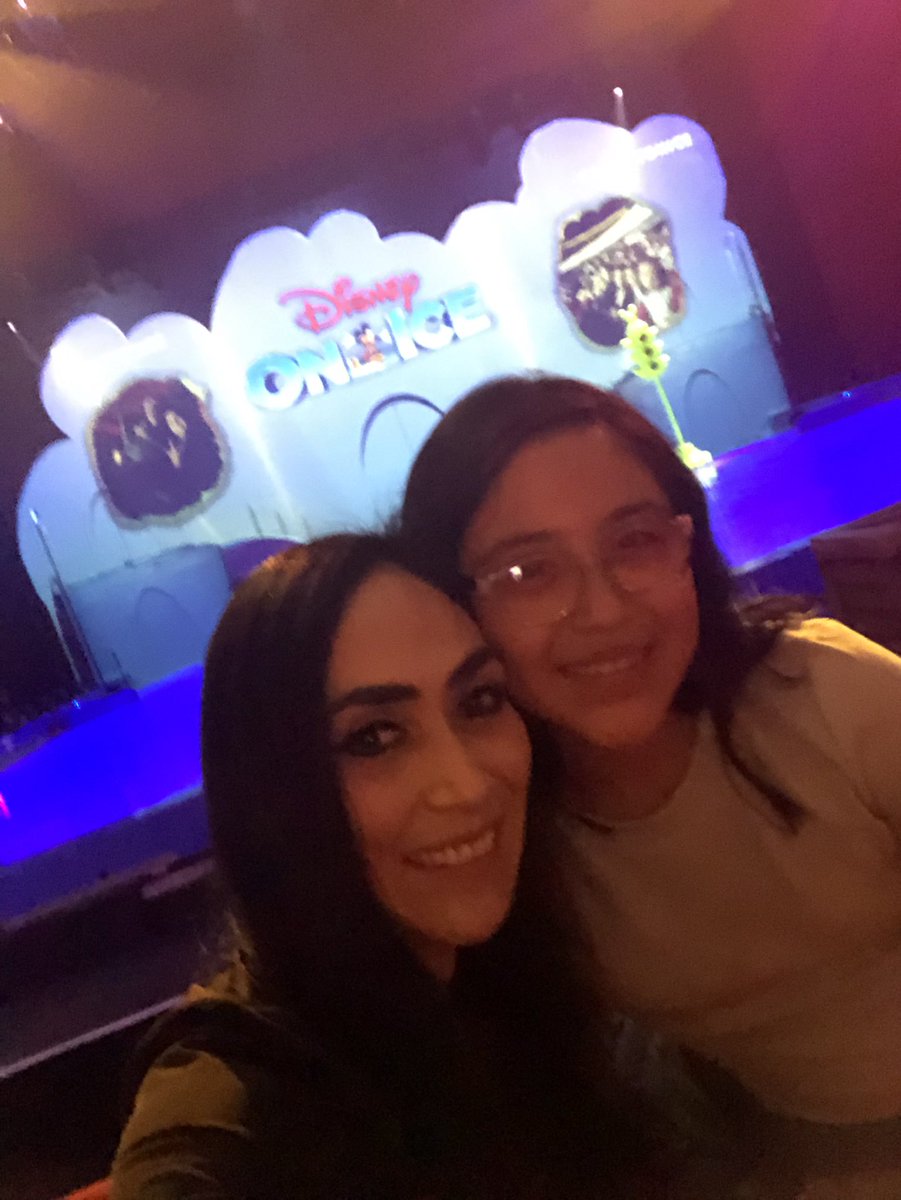 BonnyOchoa's tweet photo. #disneyonice https://t.co/t5SRwdjmzN