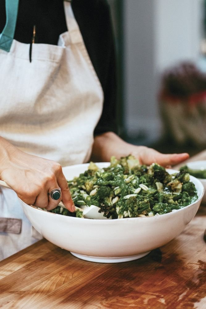 BEACHamptons's tweet photo. Jill Donenfeld and Tiana Tenet, founders of @TheCulinistas, throw a summer soiree in Sag Harbor #BeachHamptons #Hamptons https://t.co/pxpabZ5Fec https://t.co/glL4T5HMyy