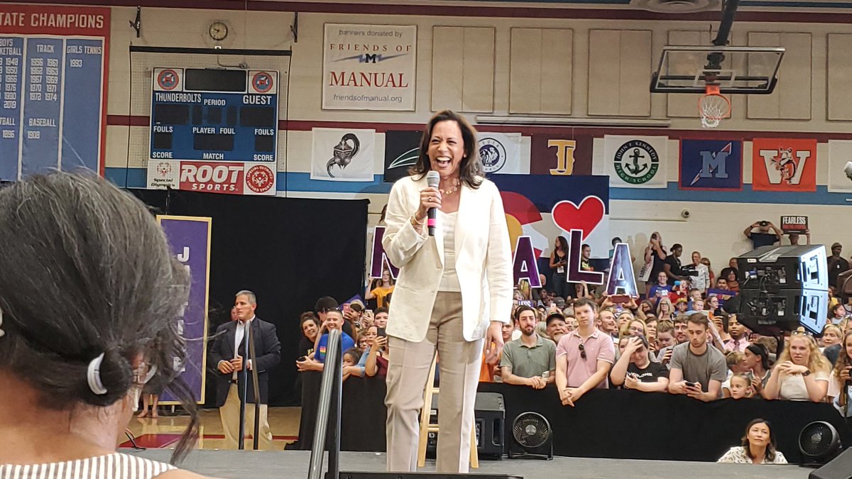 Senator @KamalaHarris spoke to a very enthusiastic crowd this evening in #Denver #Colorado at Manual High School. #copolitics #2020Election #2020dems