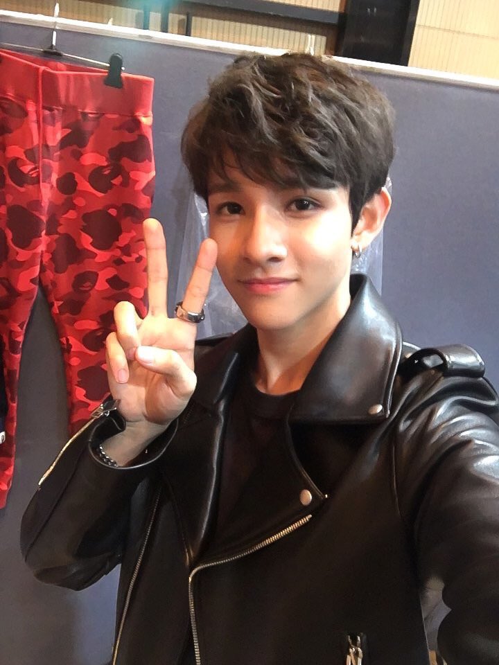 shiro_arujan123's tweet photo. 무엘아 2주년 너무 축하해ㅠ
#사무엘_솔로데뷔2주년_축하해
#2YearsWithSamuel
#Samuel_2nd_Anniversary
#김사무엘 #사무엘 #무엘 https://t.co/XzHFfea6jo