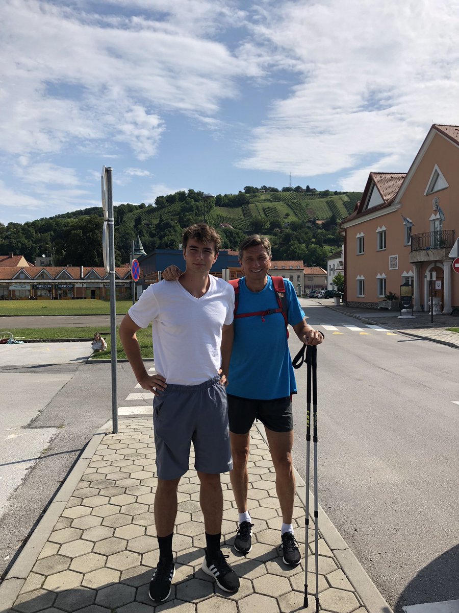 BorutPahor's tweet photo. Danes od Lendave do Tišine. #podolgeminpocez Se vidimo na poti. #sevidimo https://t.co/aFNRfOeZIv