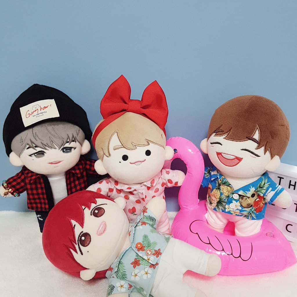 somniel2's tweet photo. 우리집 20깅들❣
다음주 휴가 준비 끝!🏝

하와이안 셔츠는 처비칙스 구매 https://t.co/g1gYen98Up