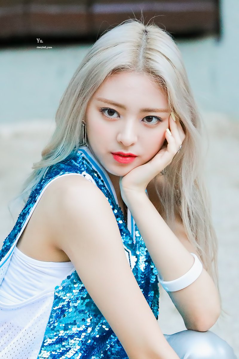 cherryu1209's tweet photo. 190802 #ITZY #유나 https://t.co/Q6STVa5NfA