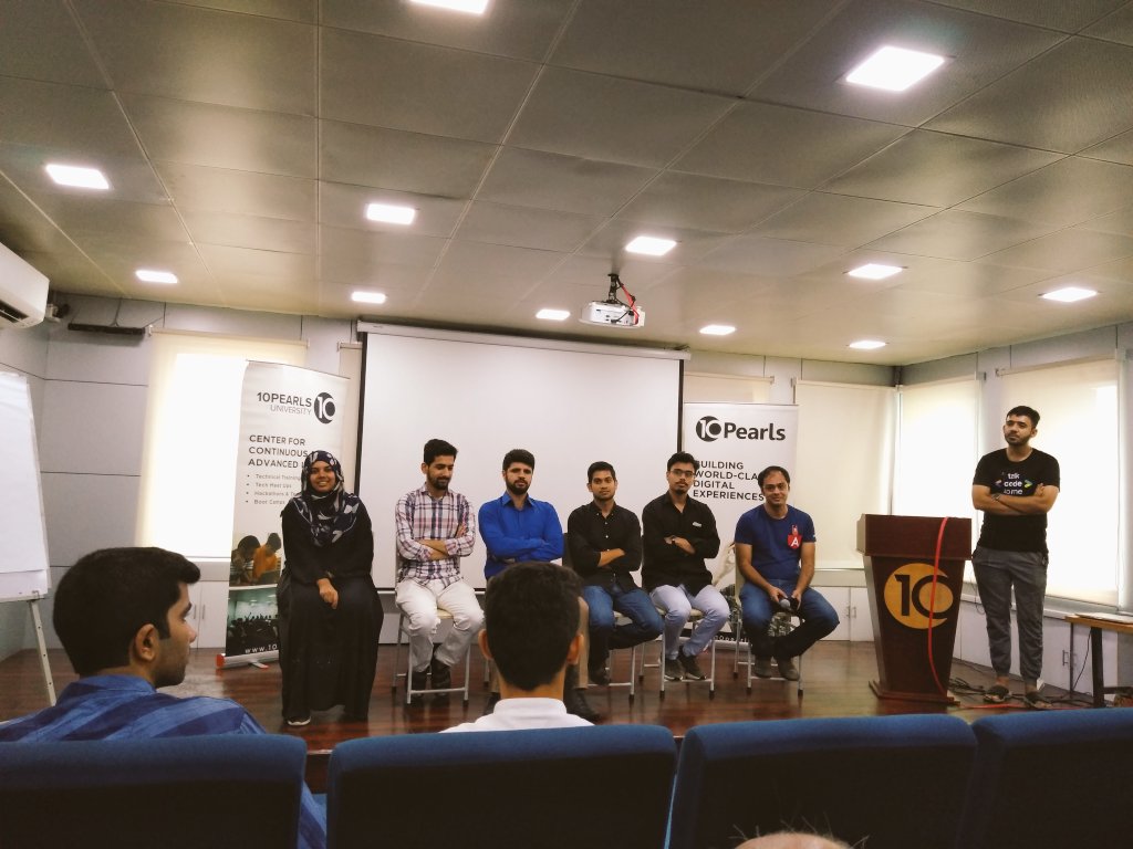 TaleyaMirza's tweet photo. AMA speaker session of @ng_pakistan β
Really appreciate the efforts of team for organizing a really great meetup with a lot of information.
#ngpakistanmeetup8 #speakers #askmeanything #javascript #community #angular #ngpakistan https://t.co/GaCyDWY8or