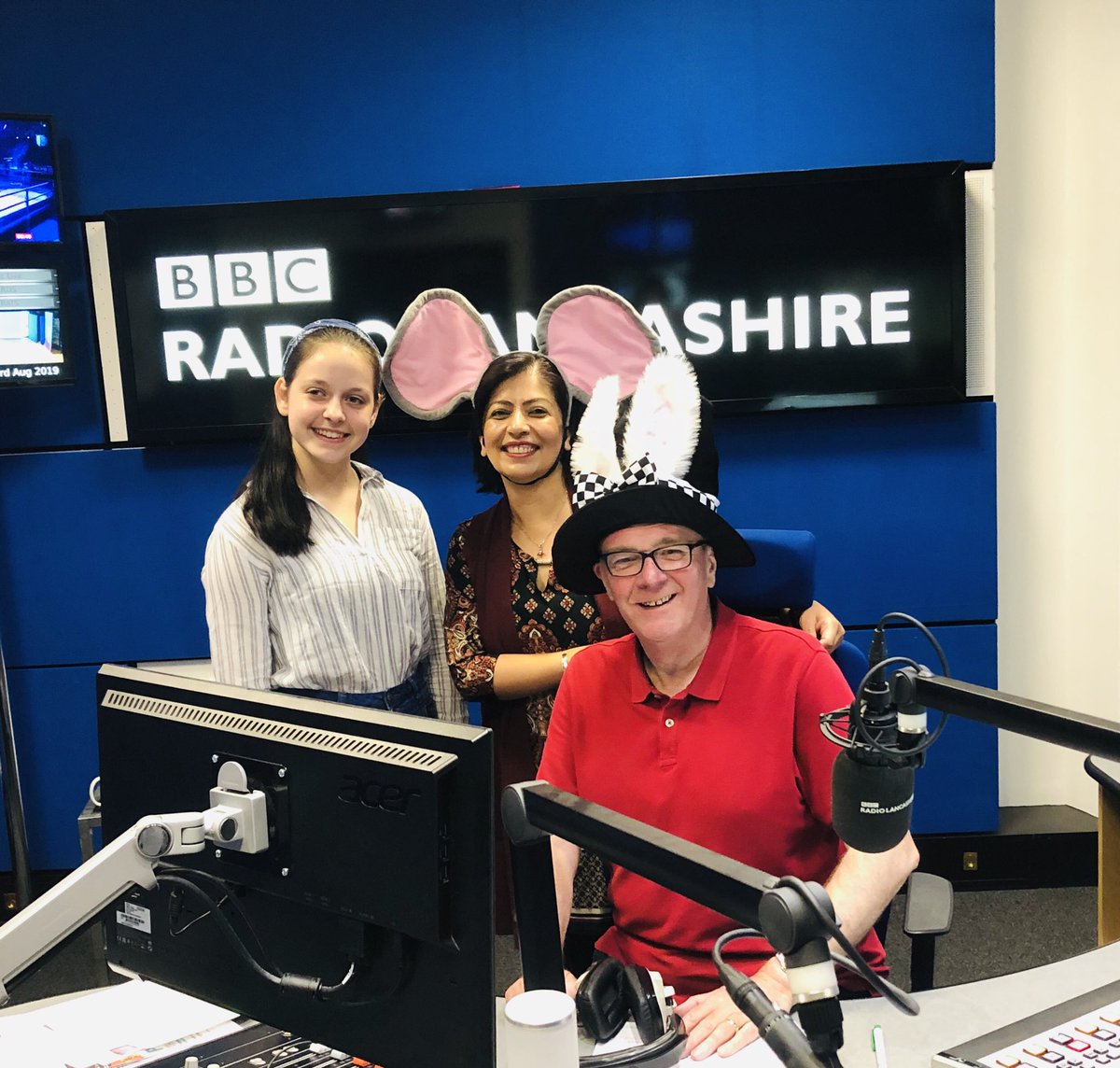 We’ve had a great morning promoting #AliceInWonderland on <a href="/BBCLancashire/">BBC Lancashire</a>! Big thanks to <a href="/Shigufta1/">Shigufta khan</a> and <a href="/Gillylancs/">John Gillmore</a> for having us on!