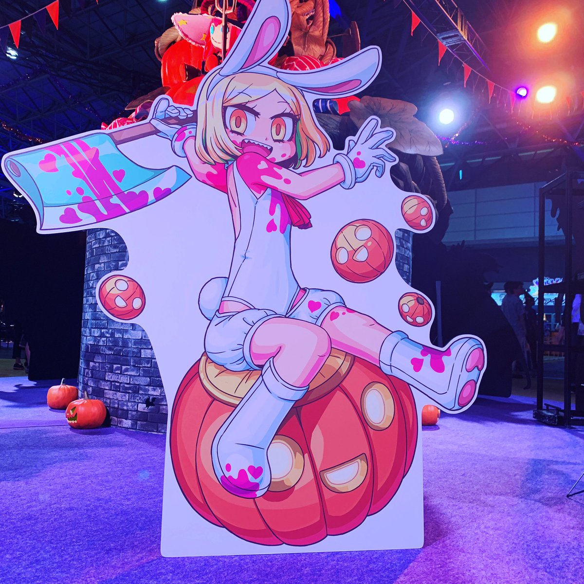 バニヤンちゃん?とてつもなくかわいいし、サバフェスはダンボールまでしっかりつくられている? 