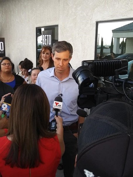 RUDYRUACHO's tweet photo. .@BetoORourke Today is #donation Friday.  Let's push #donations for to #BetoForAmerica #campaign.  It is going to take lots of money to get #BetoORourke across America. @AmericaForBeto is the only candidate able to #unite the people.  #Beto2020 #BetoForPresident #LatinosForBeto https://t.co/U1itDMMuQZ