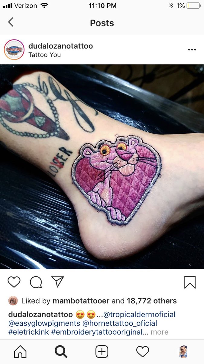 _Colleen_Marie's tweet photo. This tattoo artists work is seriously effing with my mind. I can’t stop looking and it’s making my eyes hurt. #mindfuck #tattoos #cantstoplooking https://t.co/1K6LpvunHx