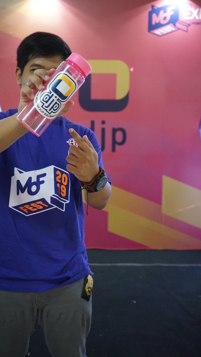 pajakkalbar's tweet photo. #LIVE Kanwil DJP Kalimantan Barat turut memeriahkan Ministry of Finance Festival (MOFEST) di Auditorium Universitas Tanjungpura Pontianak (8/3).
#uangkita #mofest2019 #mofest #futureoftoday #pajakkitauntukkita
@kemenkeuri
@ditjenpajakri https://t.co/mDR3FnPYnL