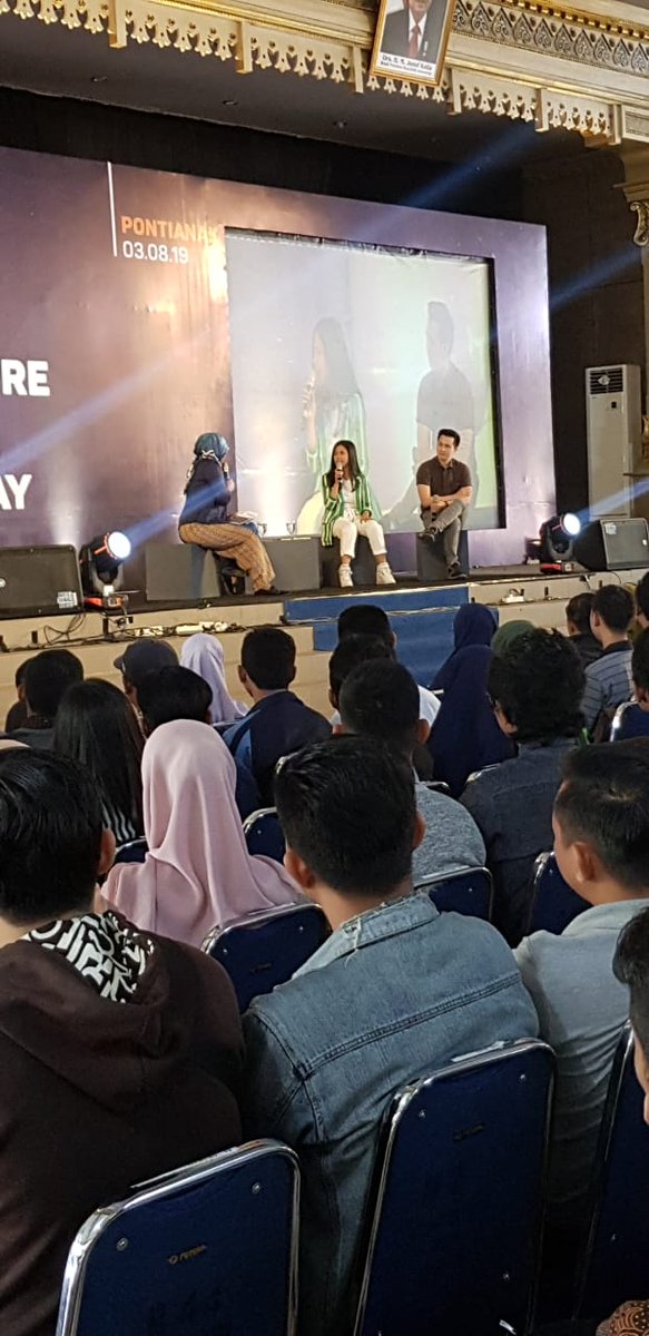 BPPKkemenkeu's tweet photo. Warganed bakal ketemu dgn tokoh-tokoh yg menginspirasi kamu dgn berbagi segala hal yg ingin kalian ketahui tentang pengembangan bisnis dan karier dan pastinya jg menjelaskan peran Pemerintah dalam mendukung usahamu. Jadi jangan lewatkan ya!
#futureoftoday #MoFest2019 #uangkita https://t.co/Gue2VtO7a6