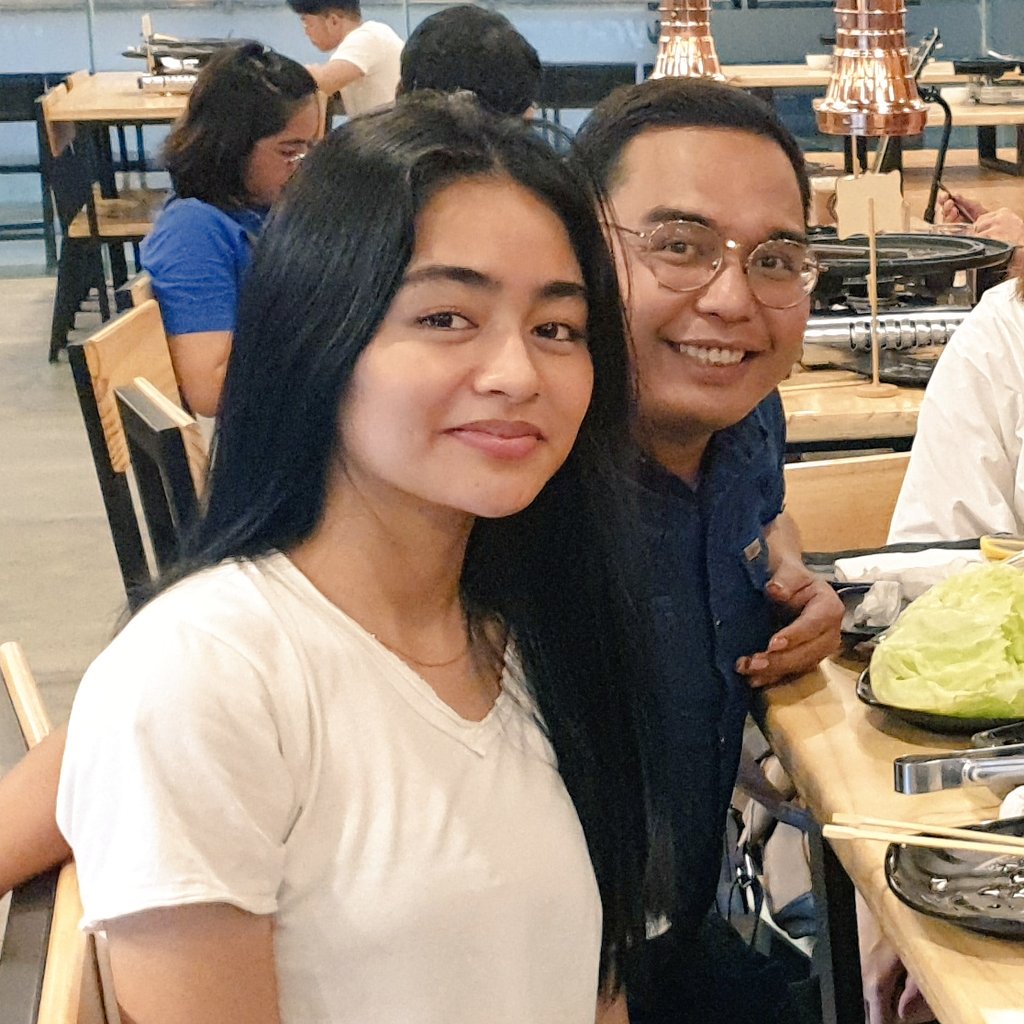 _thebjshow's tweet photo. Happy Birthday, @vivoree! Keep on reaching the stars while keeping your feet on the ground! 💕 https://t.co/fGmydH6CWs