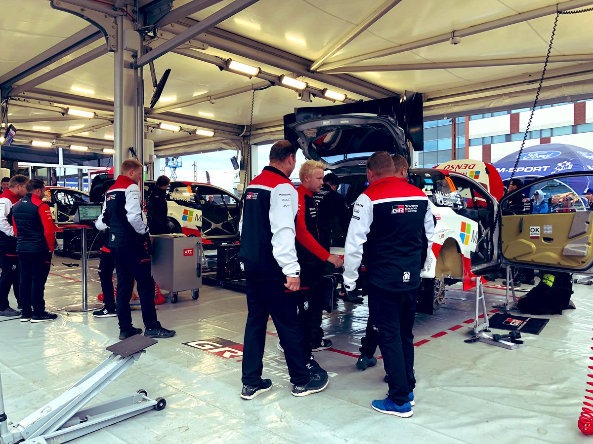 JariMattiWRC's tweet photo. Terve! #SaturdayFight is on! Day 2 is underway and we have 8 stages to defend our lead. Don’t miss it! Tune in https://t.co/7wjzzcHyXk to follow the action!
#TOYOTA #YarisWRC #RallyFinland #HomeRally #WRC https://t.co/FReLWyjqMV