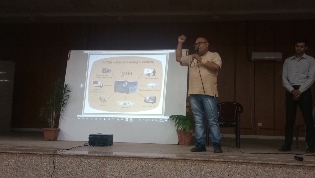 RakeshGujral8's tweet photo. Training of K-Yan for Mentor Teachers of Delhi Government Schools for Implementation of Digital Classroom Solutions by EdCIL(India) Limited
#delhigovtschool
#letstalkeducation
@msisodia
@PbpandeyB https://t.co/3698dKU024