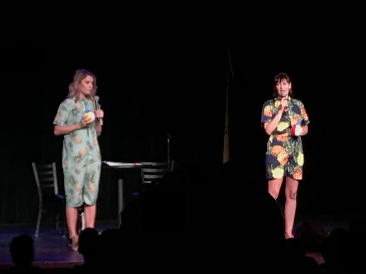 TeachEarp_'s tweet photo. @gracehelbig @mametown Update: Things got weird.
And I laughed many body parts off. #thismightget https://t.co/I2sFIphB8U