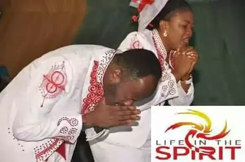ofmhamburg's tweet photo. Oh God Of My Father, Apostle Johnson Suleman, as I pray, Word of The Lord, Presence Of God & Passion For His Presence, enter me & Possess Me Afresh ISA 50:4.
#OfmLIS
#7DaysFasting&Prayer,
#Day6
#WithGodOfApostleJohnsonSuleman
#DrLizzyJohnsonSuleman
#TravailToPrevail
#3rdAugust. https://t.co/2poO2T8r1H