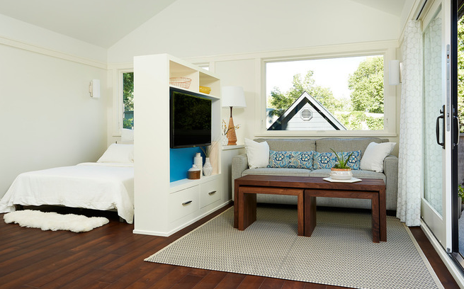 Assured_RE's tweet photo. This is a great way to make the best of a small space! 
Use a large bookshelf divider to create separate rooms-- and incorporate lots of white to create the feeling of more space. https://t.co/F1sGHeATXG