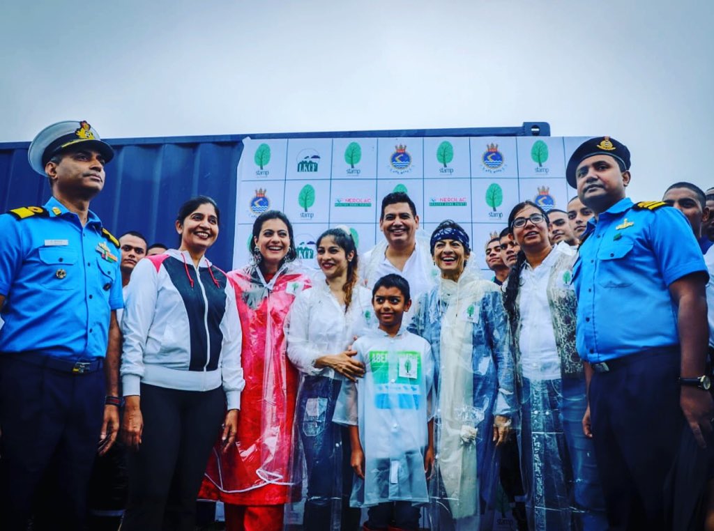 TanishaaMukerji's tweet photo. The @ngostamp #earthrenewalproject plantingdrive with #INSSHIVAJI lonavala on their 75 jubilee #LKCF #IIMUN @bindasbhidu @KajolAtUN @Nerolac_Paints our #greenwarriors is just the 1ststep in our fight against climate change!#tanishaamukerji #jayverma @TarunRathi9898 @narendramodi https://t.co/qN3rdzvV4K